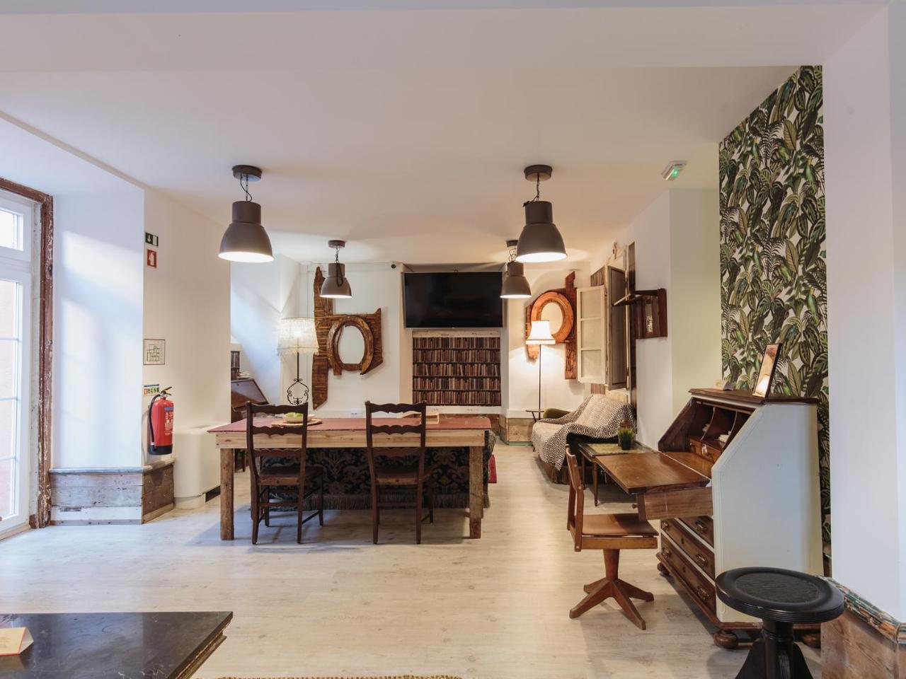 The Indy House - & Acomodação com café da manhã  3*