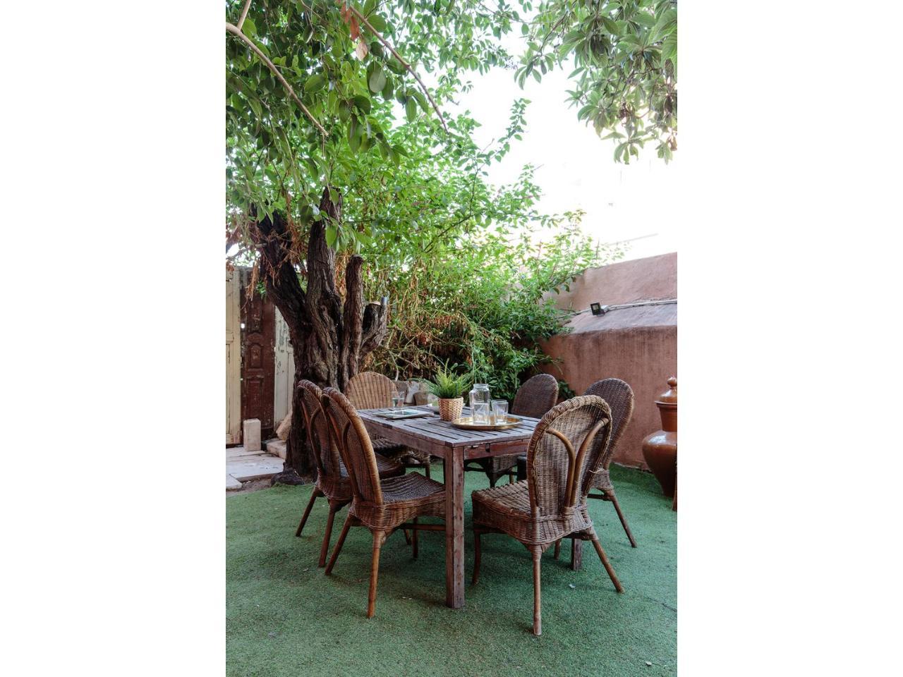 The Indy House - & Acomodação com café da manhã  3*
