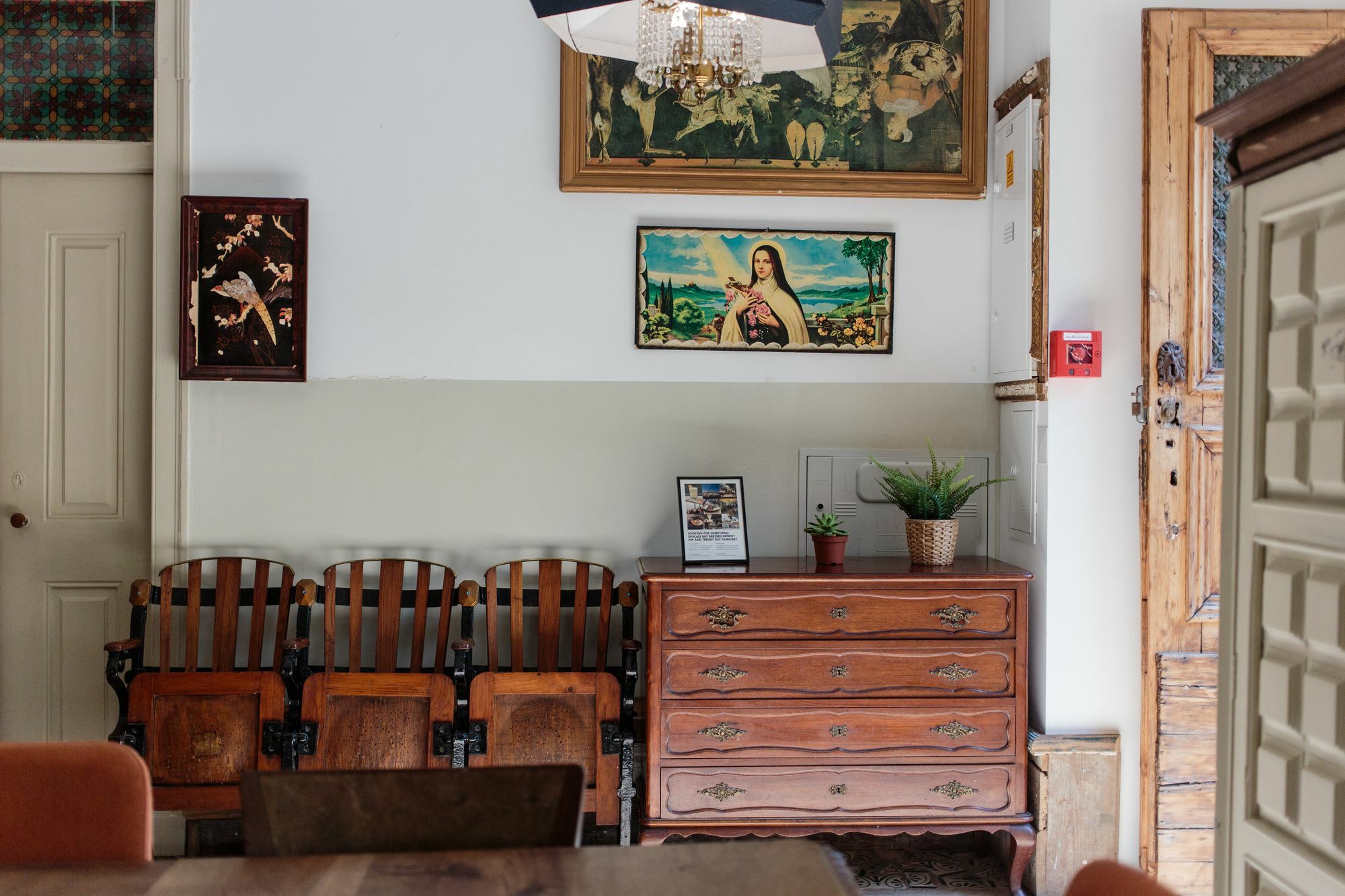 Acomodação com café da manhã  The Indy House - & Lisboa