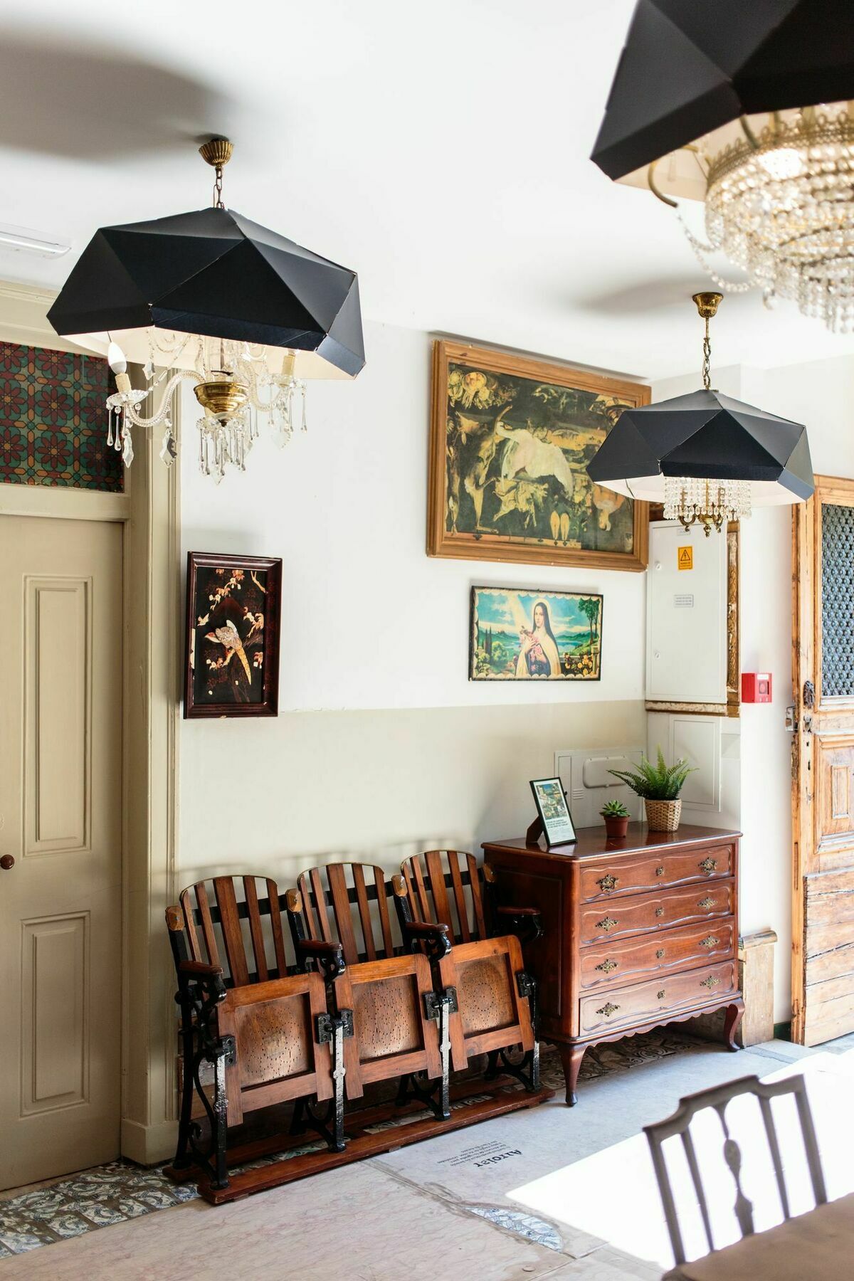 Acomodação com café da manhã  The Indy House - & Lisboa